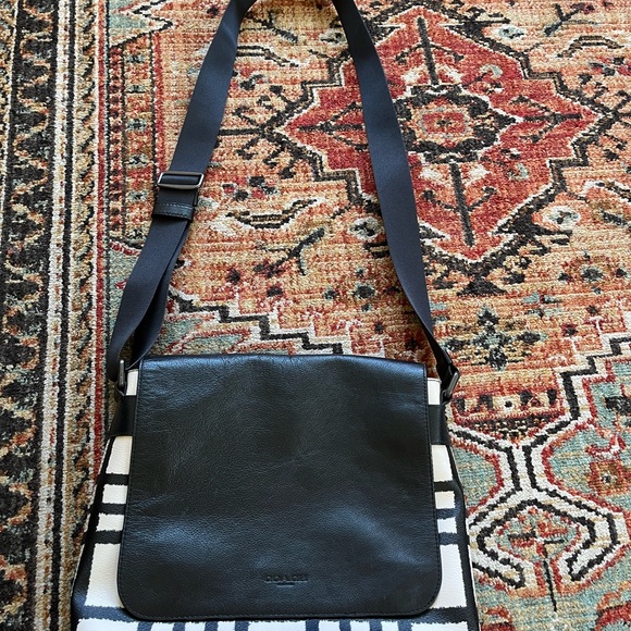 Coach Charles Black White Plaid Messenger Bag F11186 - Picture 2 of 14